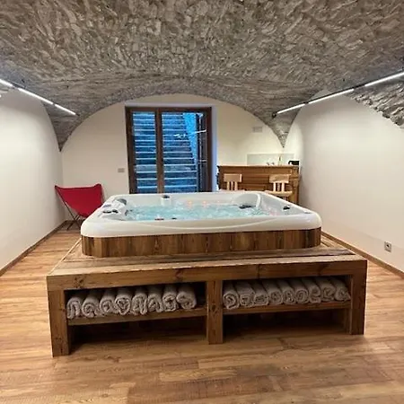 Casa M Exceptional In Jacuzzi&sauna *