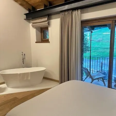 Chalet Casa M Exceptional In Jacuzzi&sauna